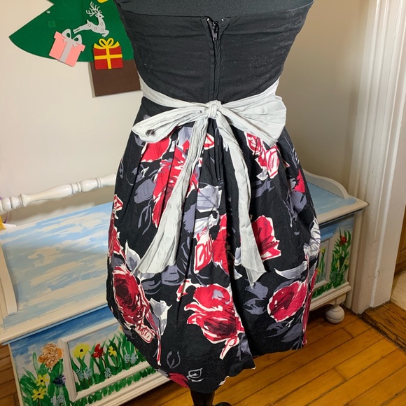 Ruby Rox Flower Strapless Dress - Picture 4 of 6